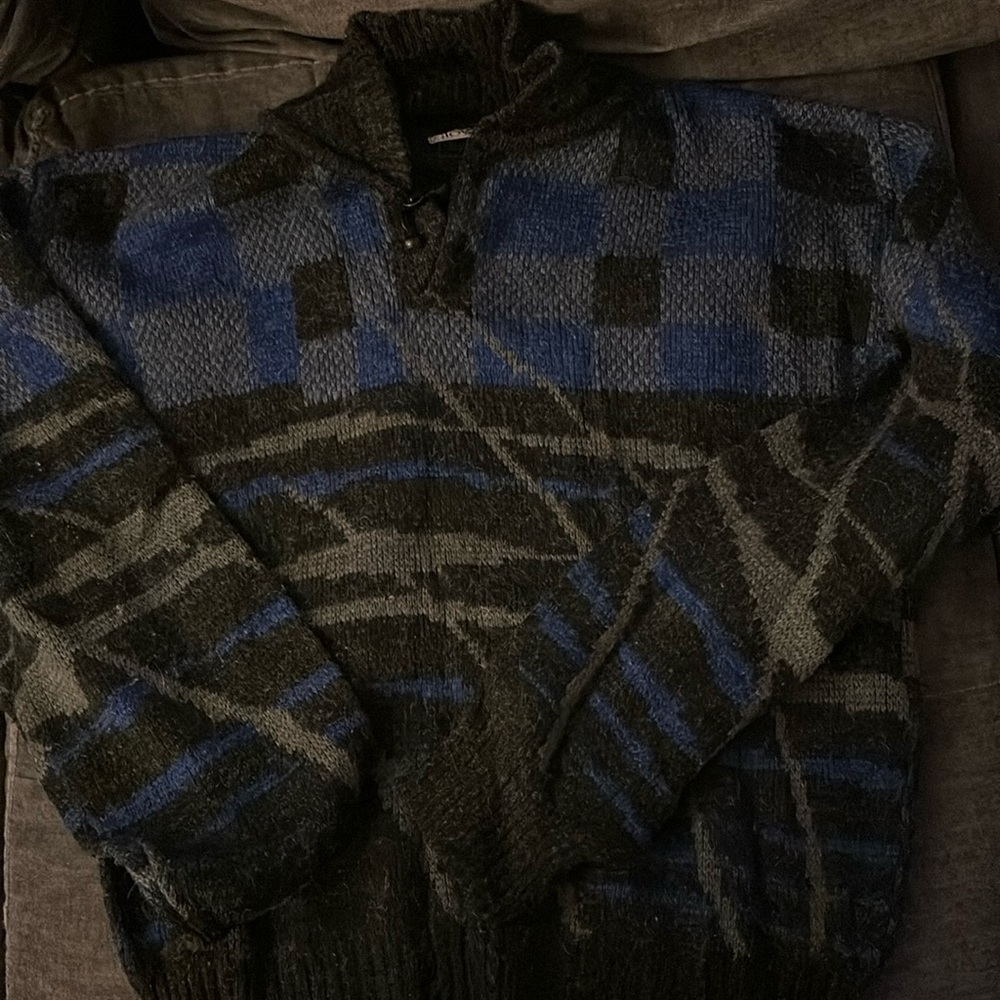 Vintage 80’s Giovanni Sweater.  Cool design.
